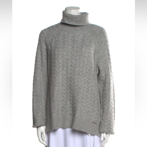 MICHAEL Michael Kors Gray Turtleneck Sweater. Pre-Owned. - Picture 1 of 8